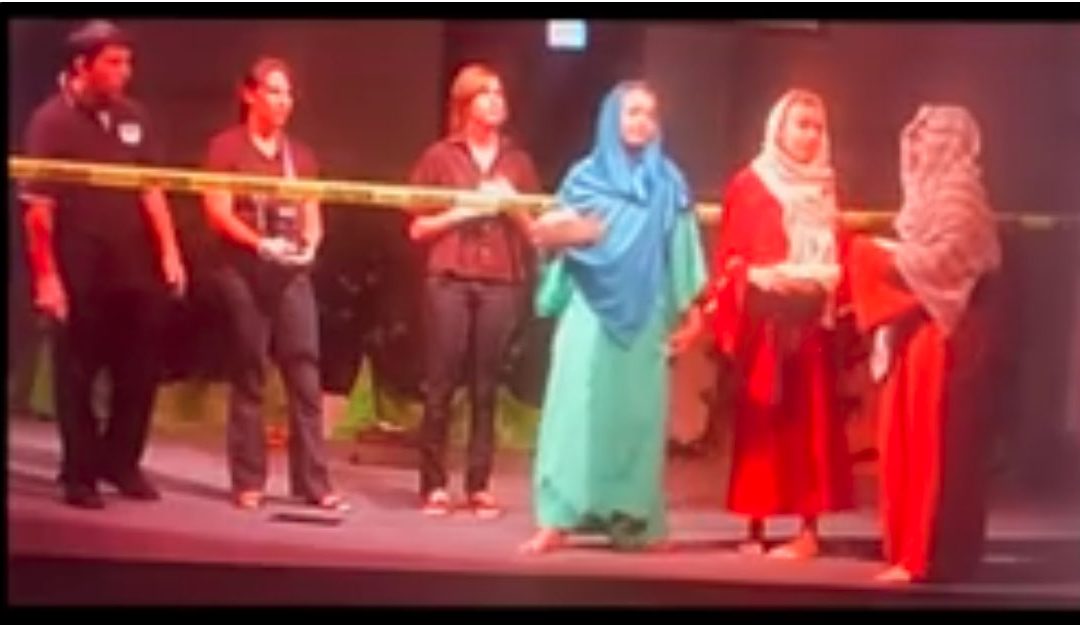 5 Things #16, Juxtaposition in Theater